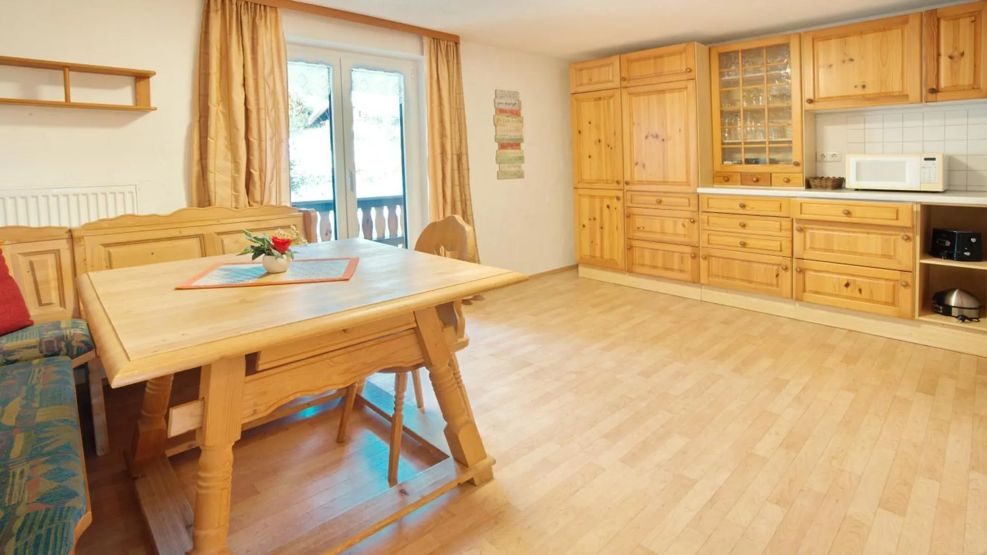 Gaestehaus Bergfrieden Bolsterlang Apartment